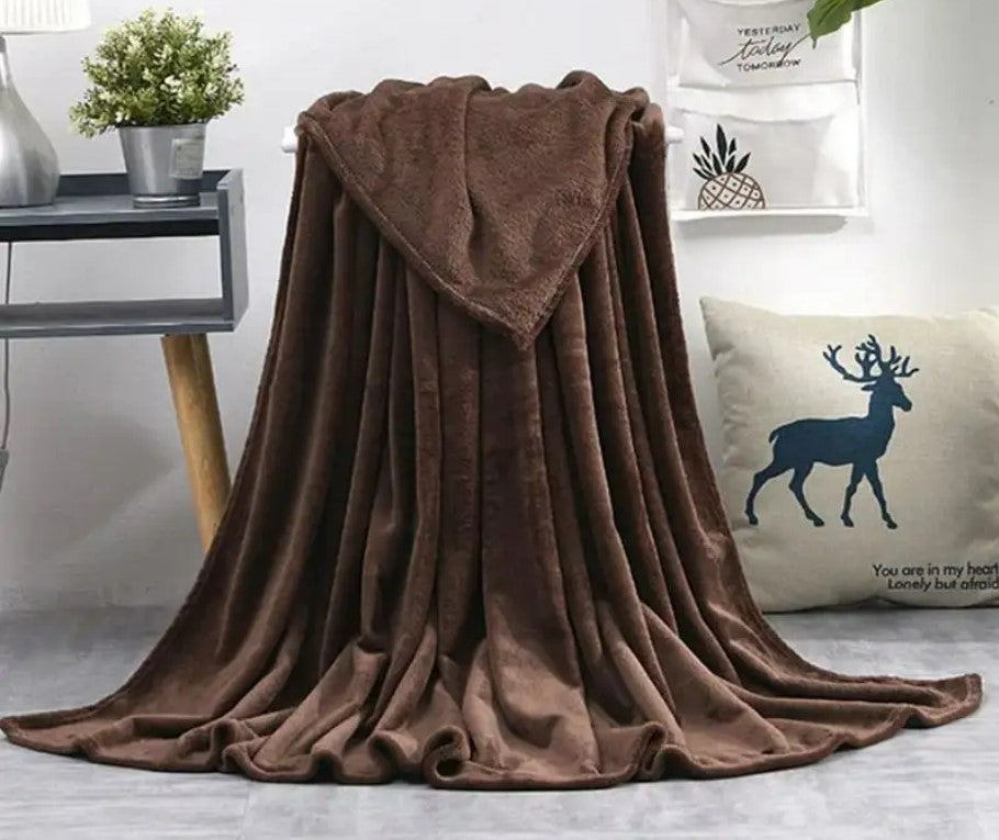 PlushDream™ Fleece Throw Blanket